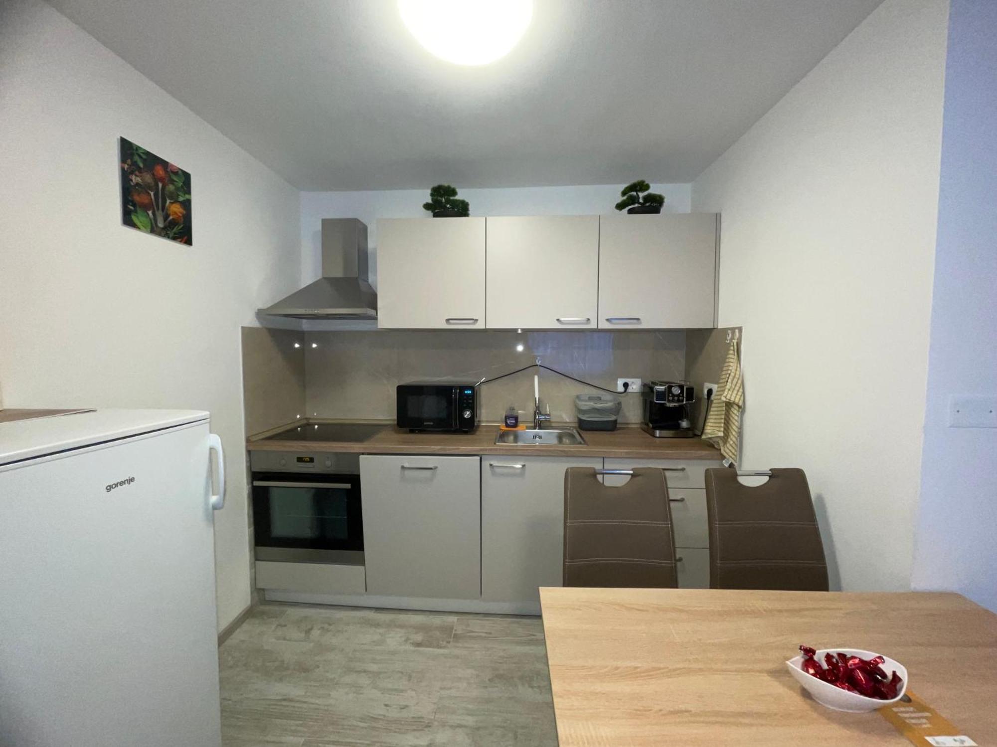 Apartma Dzana Zaga Exterior photo